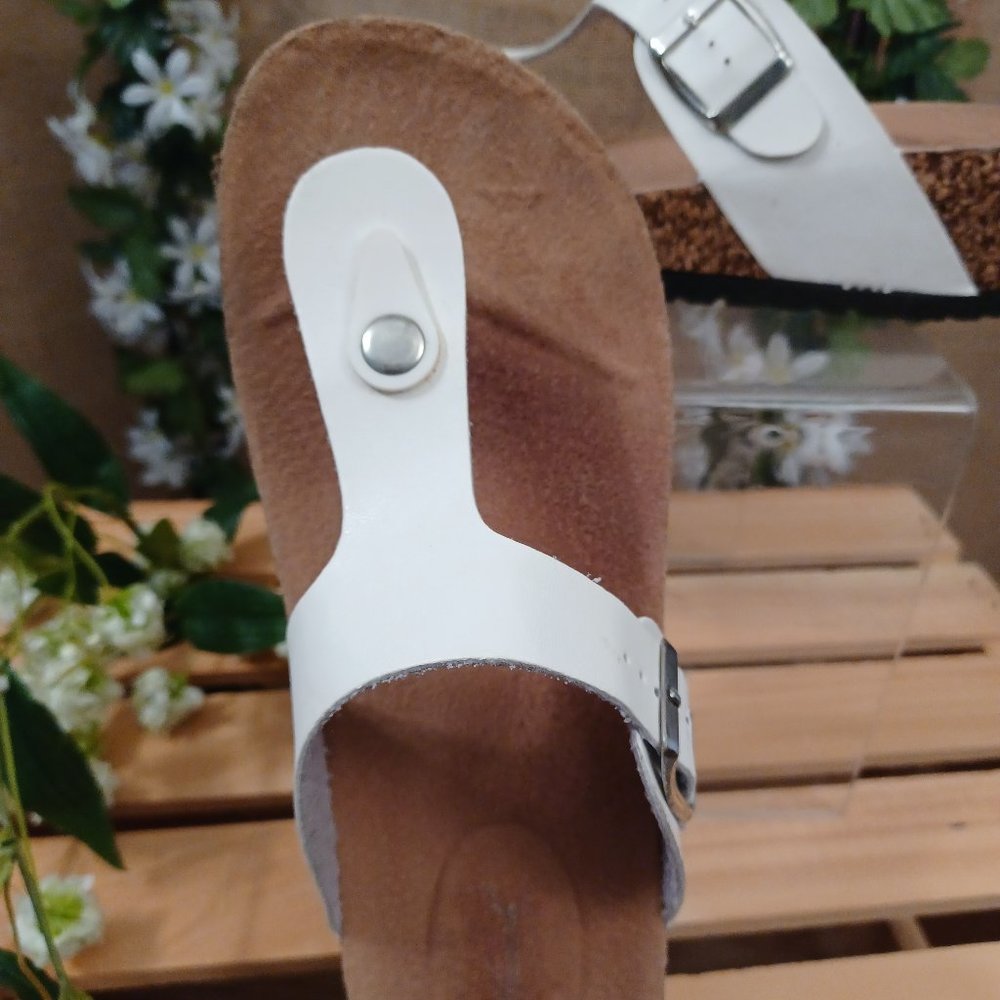 🌼Wanted Cork Wedge Thong Sandal🌼 - Picture 3 of 16